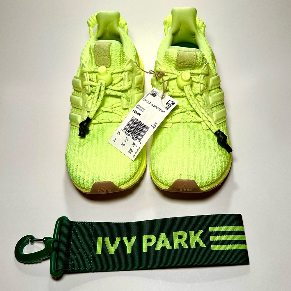 Adidas Ivy Park Beyoncé Women’s Ultra Boost OG Sneakers Size 6 NWT